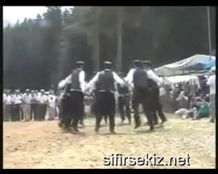 Artvin Halk Oyunları Hiç Şaşmaz Canlandırır