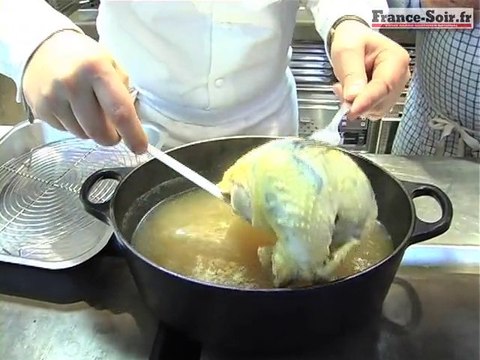 Recette - Poularde truffée en deux cuissons aux légumes
