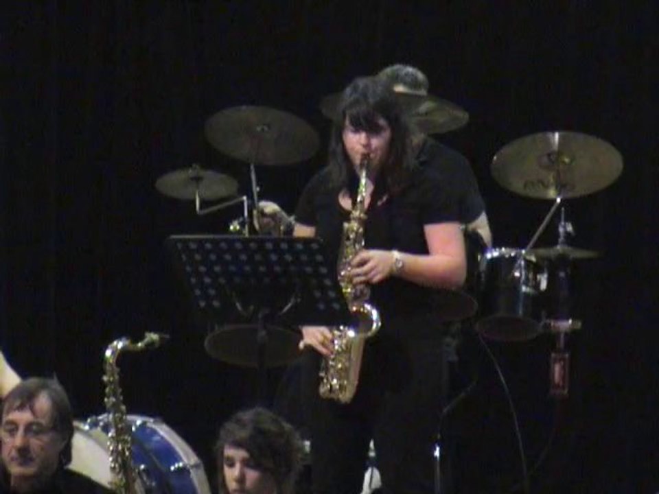 Banda Los Gaujos Saint Cécile 2010 02 Agarrate Saxo