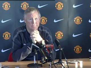 Fergie hails 'amazing' Van der Sar