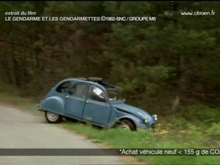 Les gendarmes et les gendarmettes .