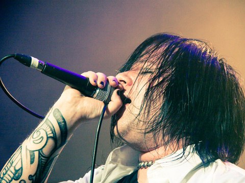 Never More Than Less ft. Mouss - Légende Personelle