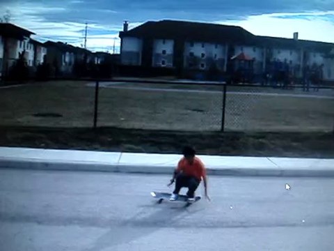 skateboarding,varial flip