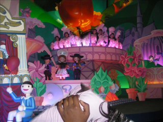 Hassania-Ramata-Disneyland-Paris