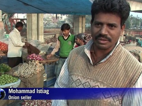 Soaring onion prices worry Indian government