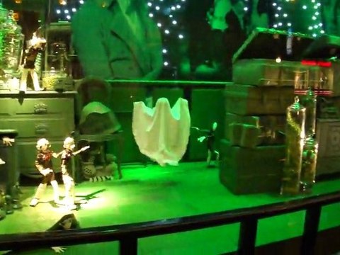 Noël 2010 Vitrines animées grands magasins Bd Haussmann (5)