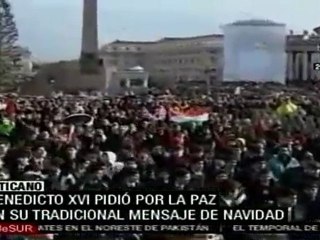 Benedicto XVI pide por la paz