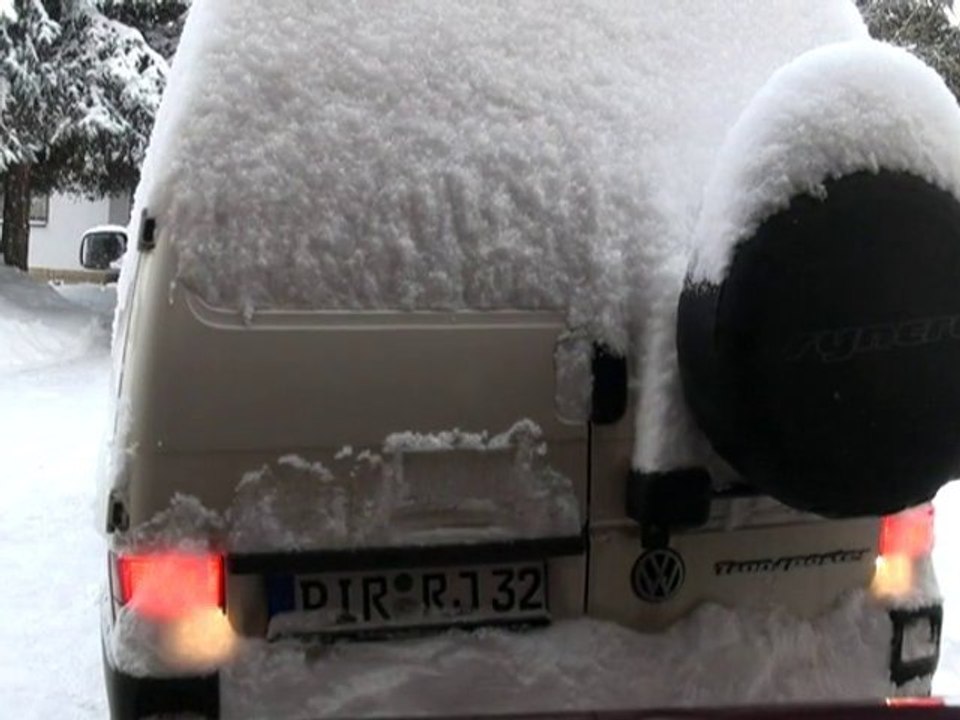 VW T4 Syncro Test in 50cm Schnee