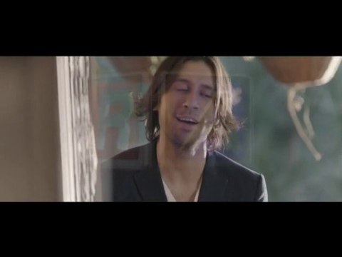 Merih Ermakastar - Hiç Özür Bekleme [ Video Klip 2010]