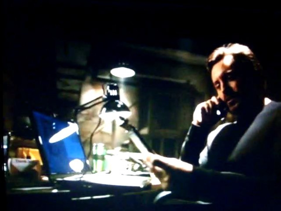 V (2009) 1x12 Ciel Rouge résumé de la saison