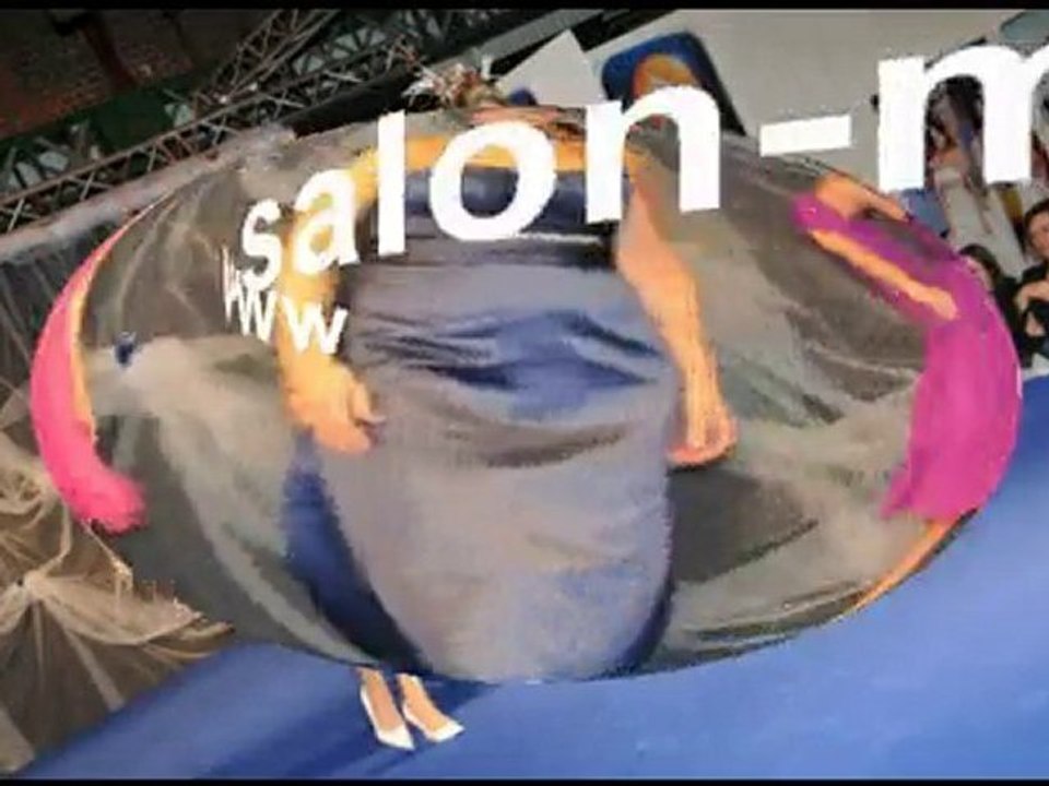 2 maubeuge defile robes mariees 2011 www.salon-mariage.org