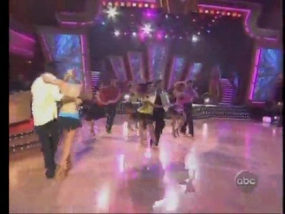 Pros Demonstrate The Mambo