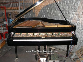 learn to play piano accordion