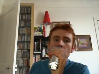 Wiwi égratigne "l'amour comme à 16 ans"