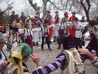 Ansamblul folcloric "Balada"-Saveni