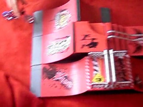 Finger BMX : comment faire un 360 et un grind