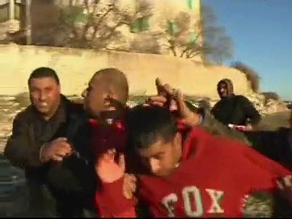 Palestinians clash with Israeli soldiers