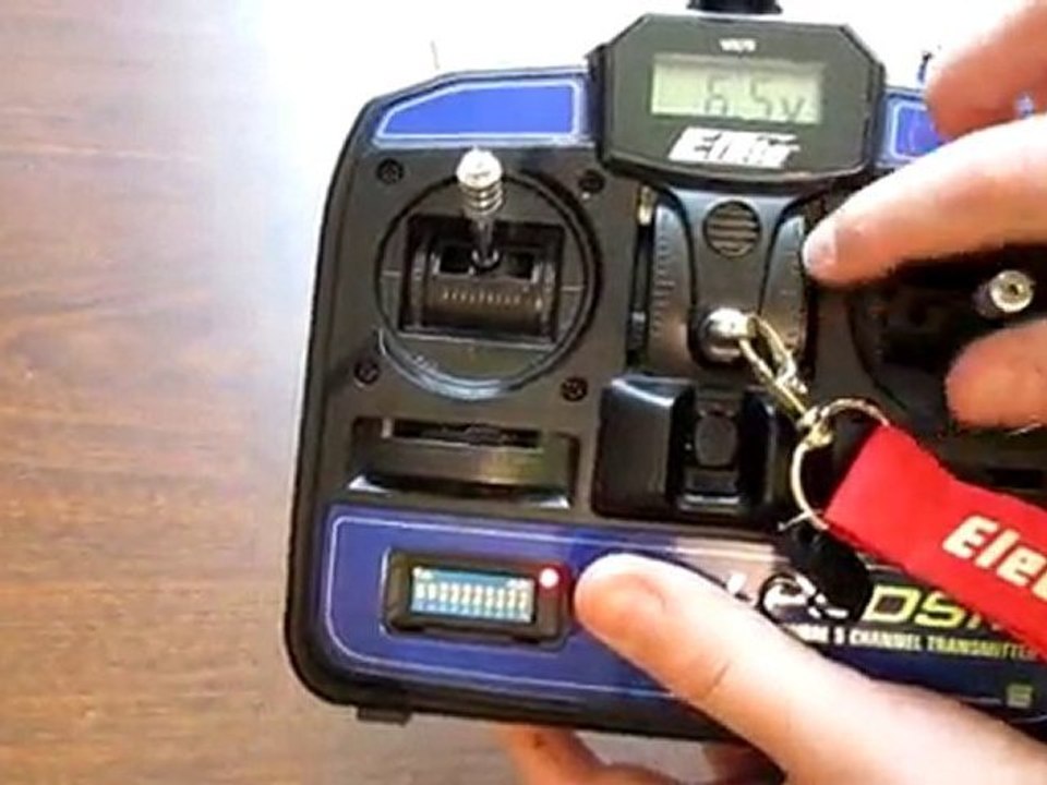 E flite 2.4Ghz Transmitter LP5DSM & Spektrum Receiver