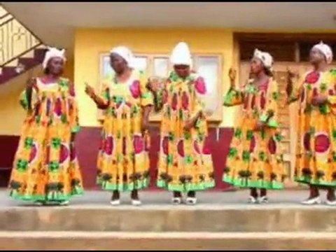 Association Chrétienne des Femmes, louange fang