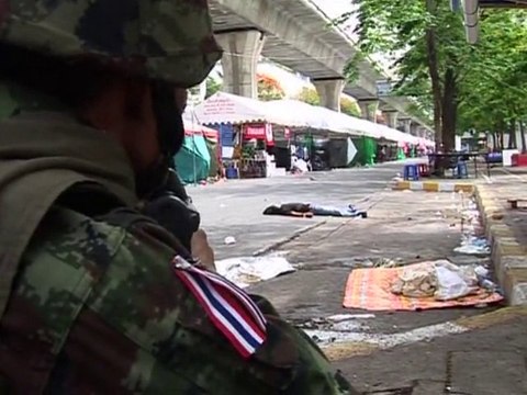 Thaïlande: les chemises rouges prêtes à continuer le combat