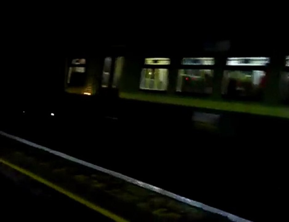 Dart train 8611 at tara street