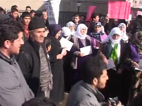 Tutuklu ve hükümlülere Kürtçe yeni yıl kartı - YÜKSEKOVA HAB