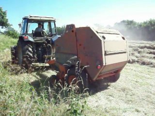 Ford 7740 et presse agram 3200 L