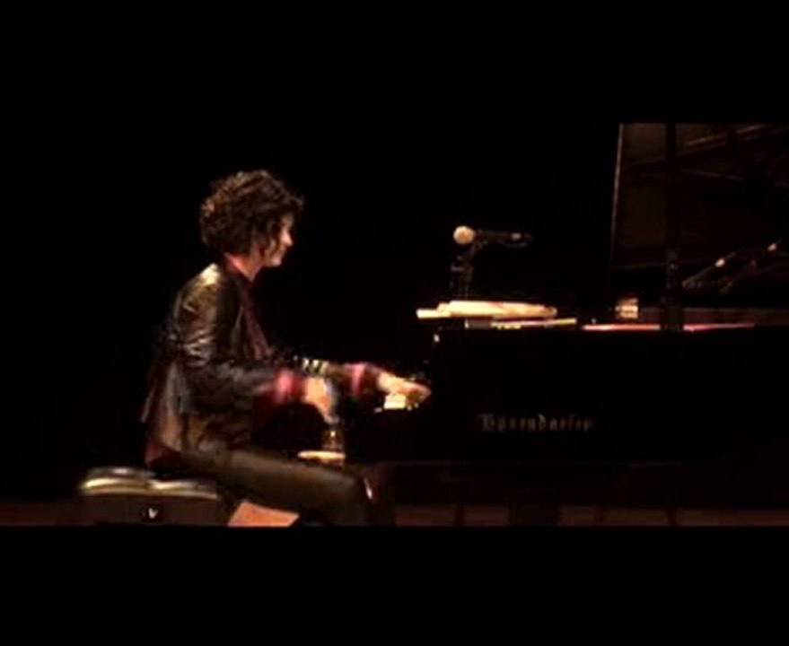 Anjelika Akbar Hiromi _Spiral_