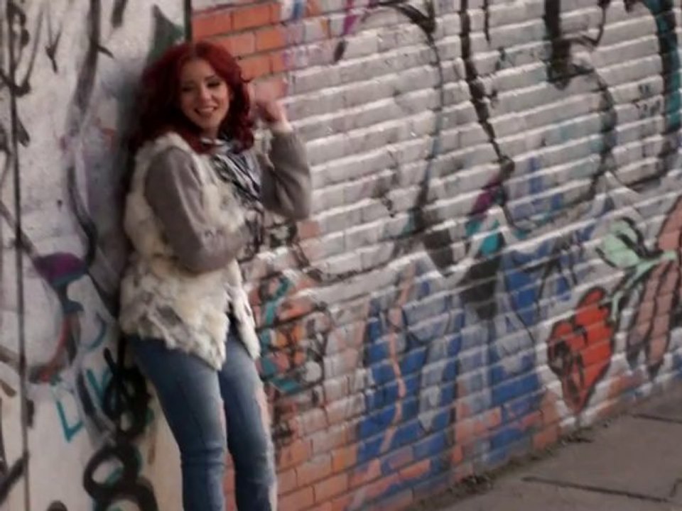 Dj Andi feat Stella - Happiness (Official Video)