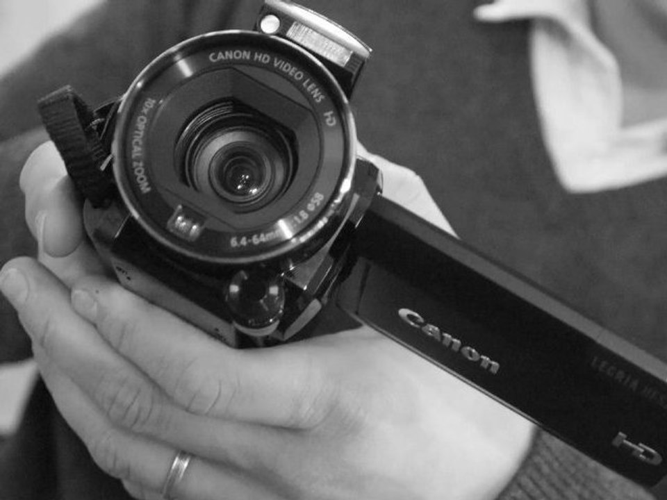 Canon HFS200