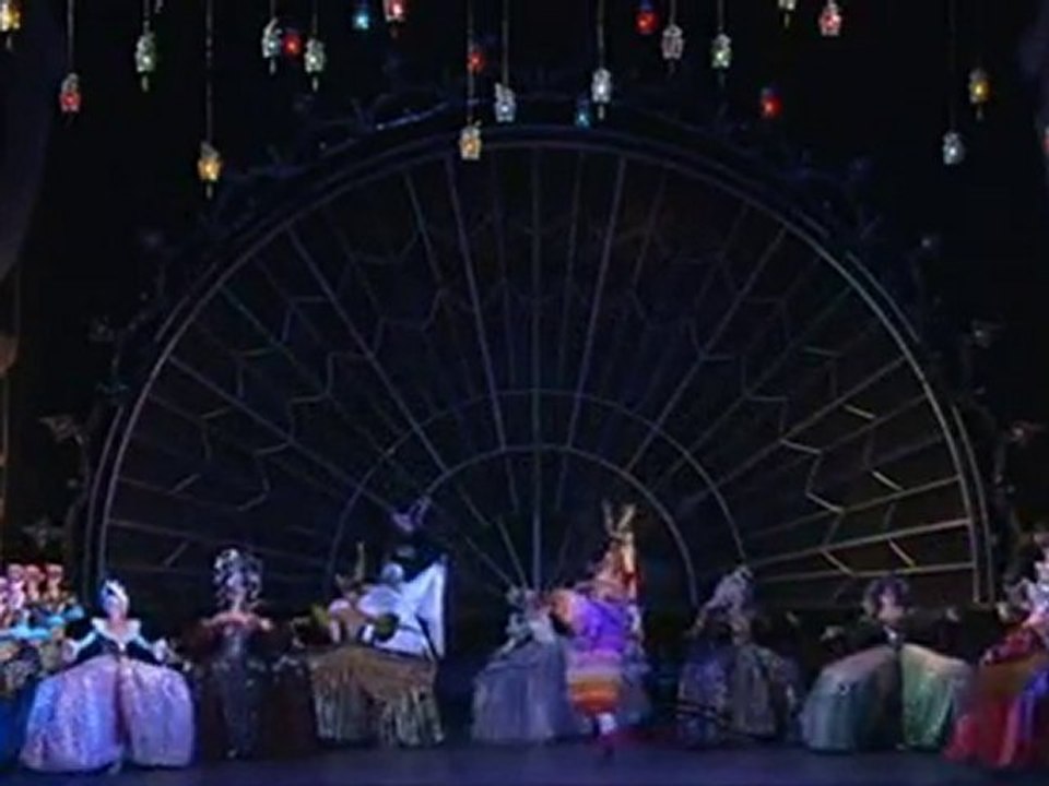 Prokofiev : Les fiançailles au couvent, Ouverture