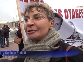Otages : rassemblement sur le Vieux-Port à Marseille
