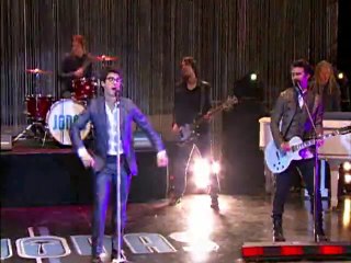 Jonas Brothers - Clip - Feelin' alive