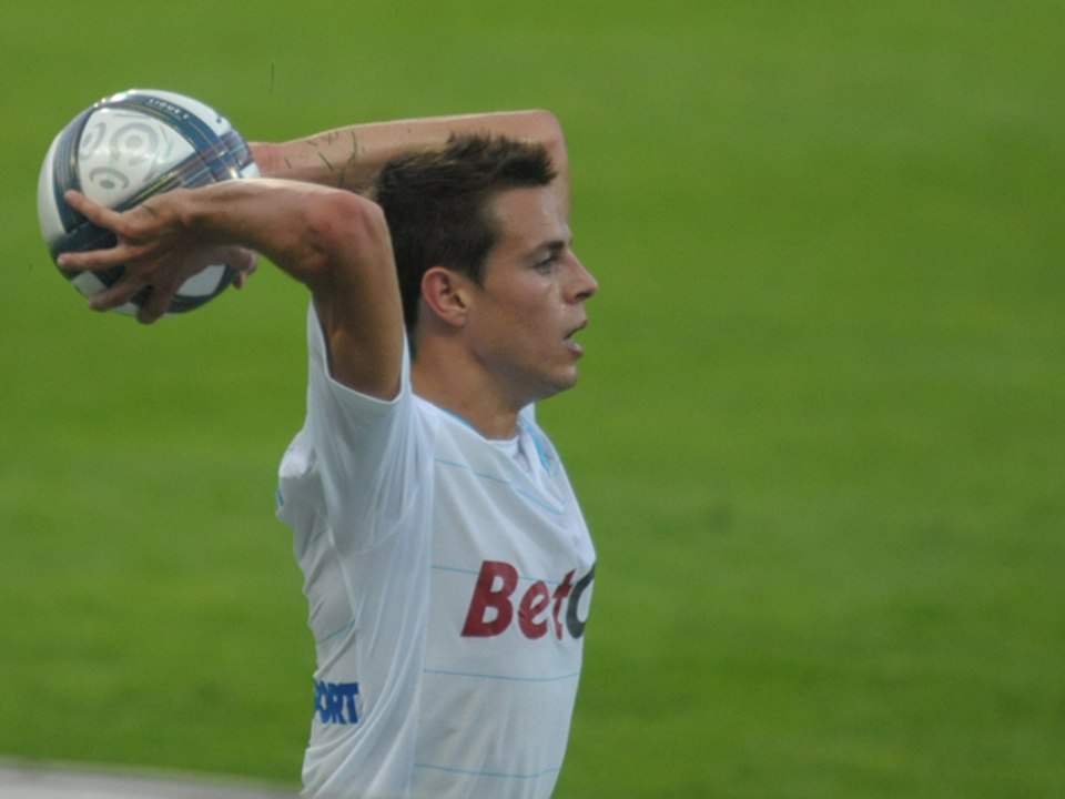 Revue d'effectif : Azpilicueta, coupé en plein...