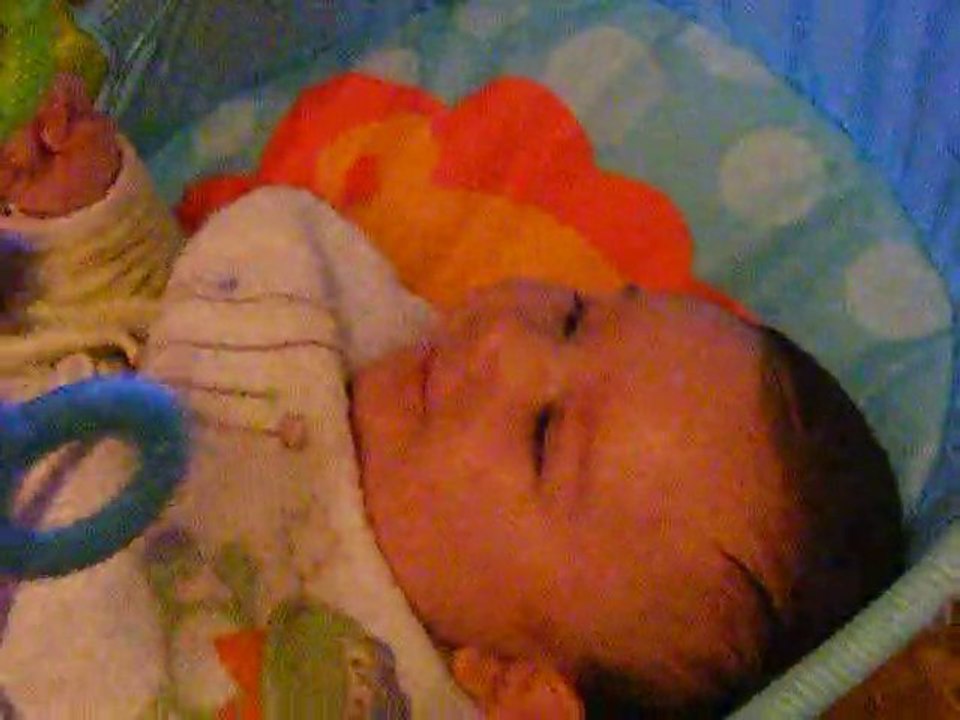 Les premiers rires de Léo by Lilidark