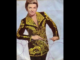Zeki Müren - Bak Yeşil Yeşil