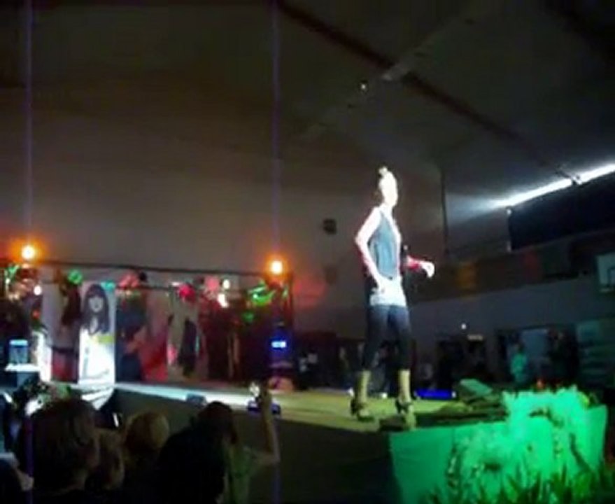 vidéo défilé Montcornet partie 1