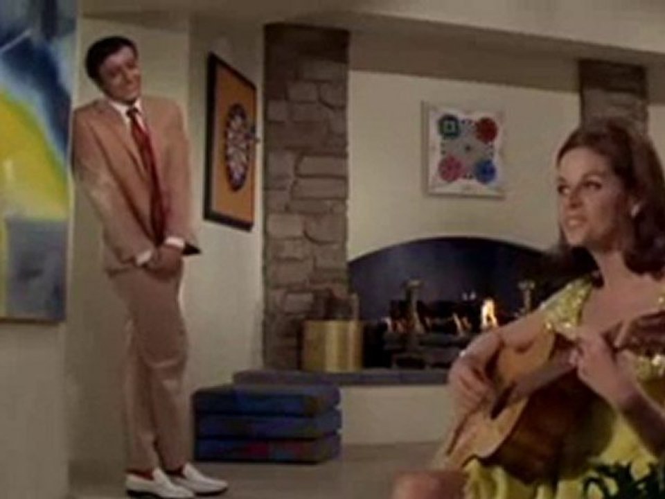 Claudine Longet - Nothing to lose (from The Party movie)