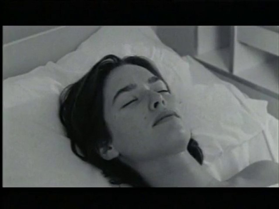 Love (Lena Headey & Jason Flemyng)