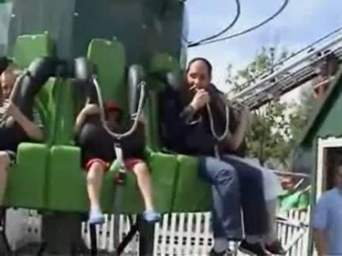 201007 ELLIOTT ET PAPA SUR CRANKY A L'ILE DE SODOR