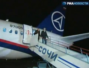 スホーイスーパージェット100  伊ベルルスコーニ首相,露メドヴェージェフ大統領,プーチン首相 乗る