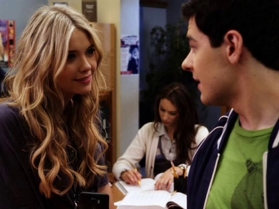 Watch Pretty Little Liars S01 E9