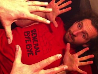 RONRON - Ils lèvent les papattes (Philippe)