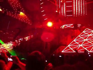 Sensation 2010/2011 en se raprochant de la pyramide...