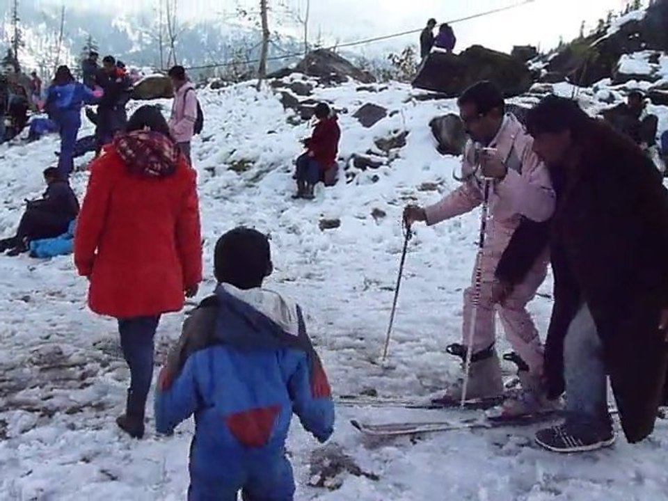 Inde 2010 - Manali - Les indiens font du ski 3