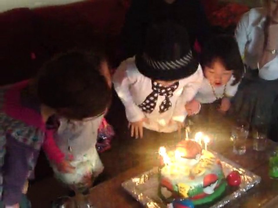 01/01/11 Gâteau d'anniv Justin