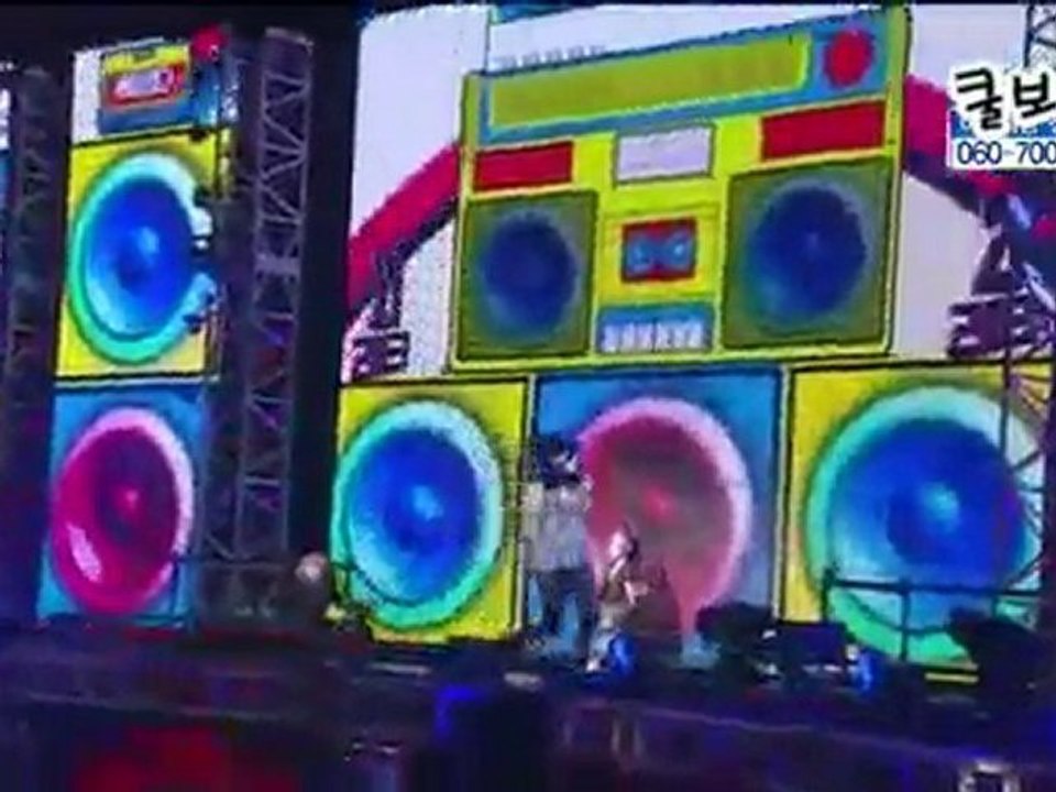 2NE1 - Seoul-Tokyo Festival