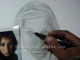Desenho  de retrato a lápis grafite