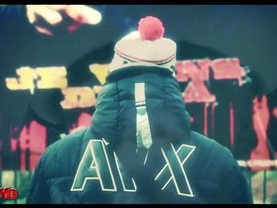 LYNX YO TEASER DU CLIP "NORMAL"