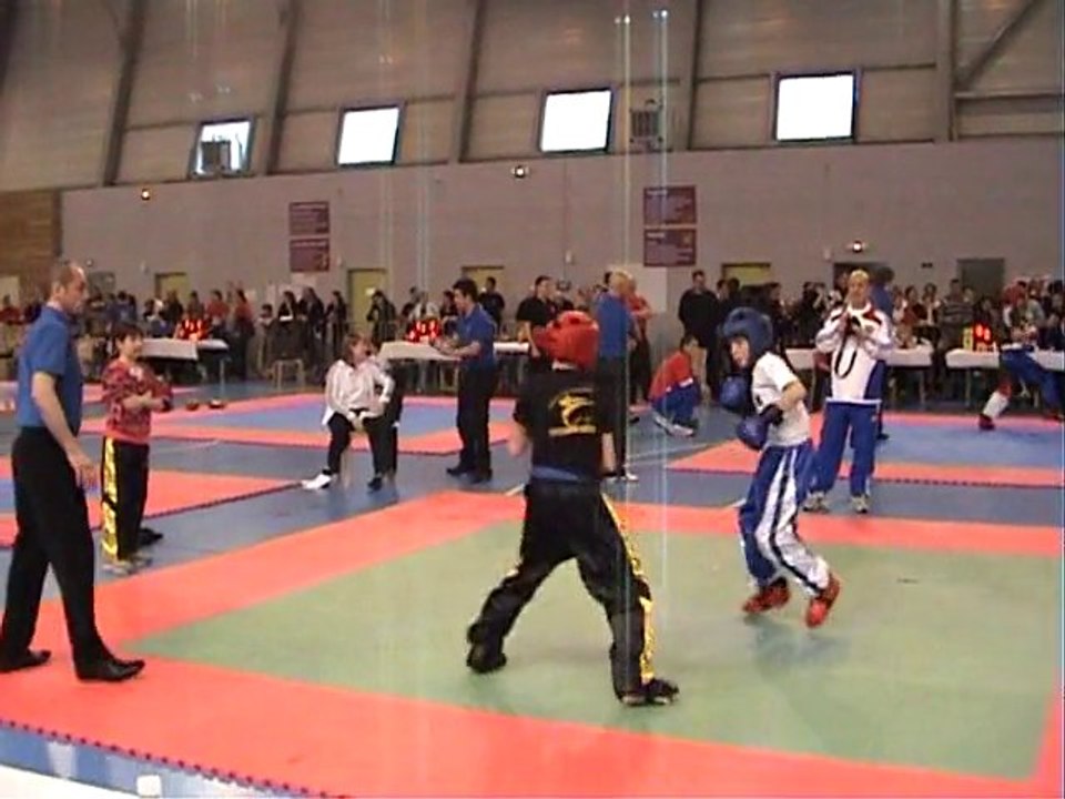 Chpt national jeunes full contact  Melun  n°4 Vincent TIRARD